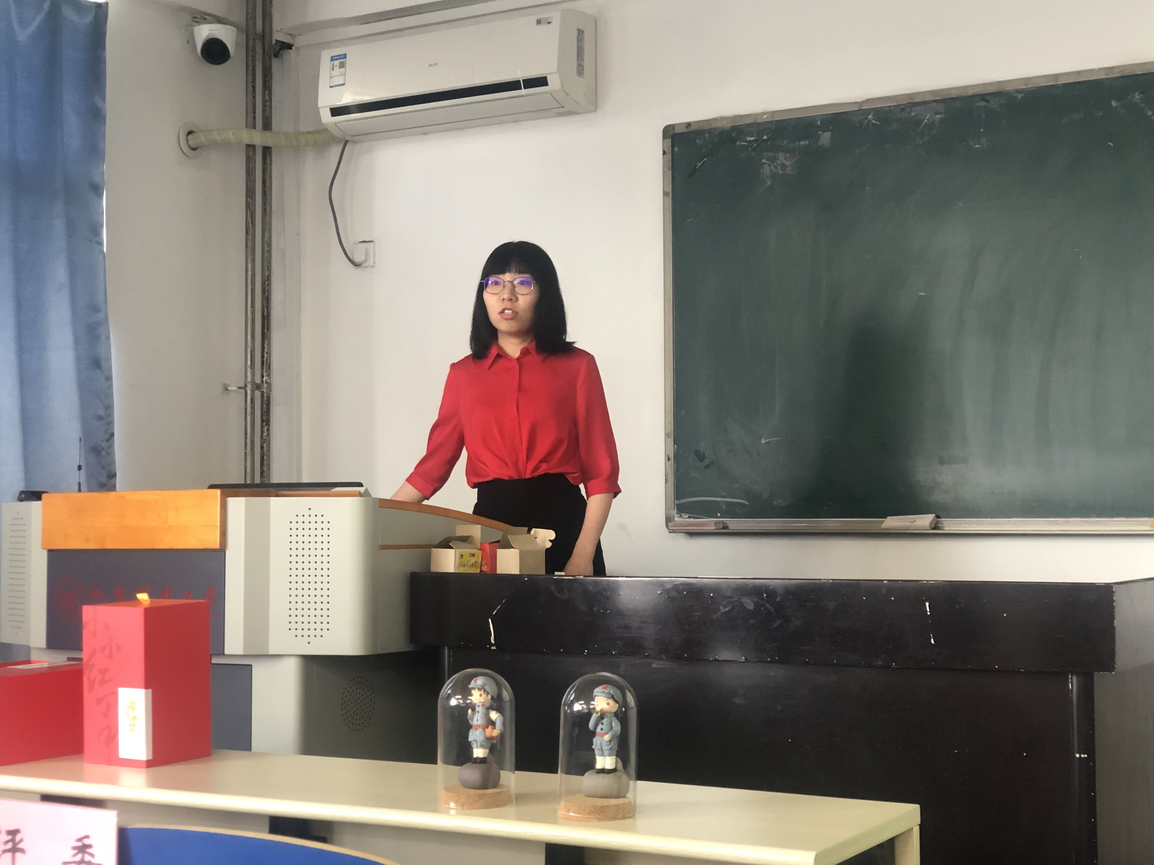e81a19f21b89dd876fc6812a908063e1.png 王晓慧.png